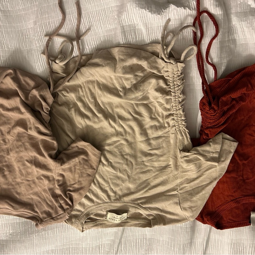 BUNDLE!! Hollister, Forever 21, Brandy Melville, American Eagle, etc. - Picture 4 of 8